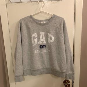 GAP crew neck